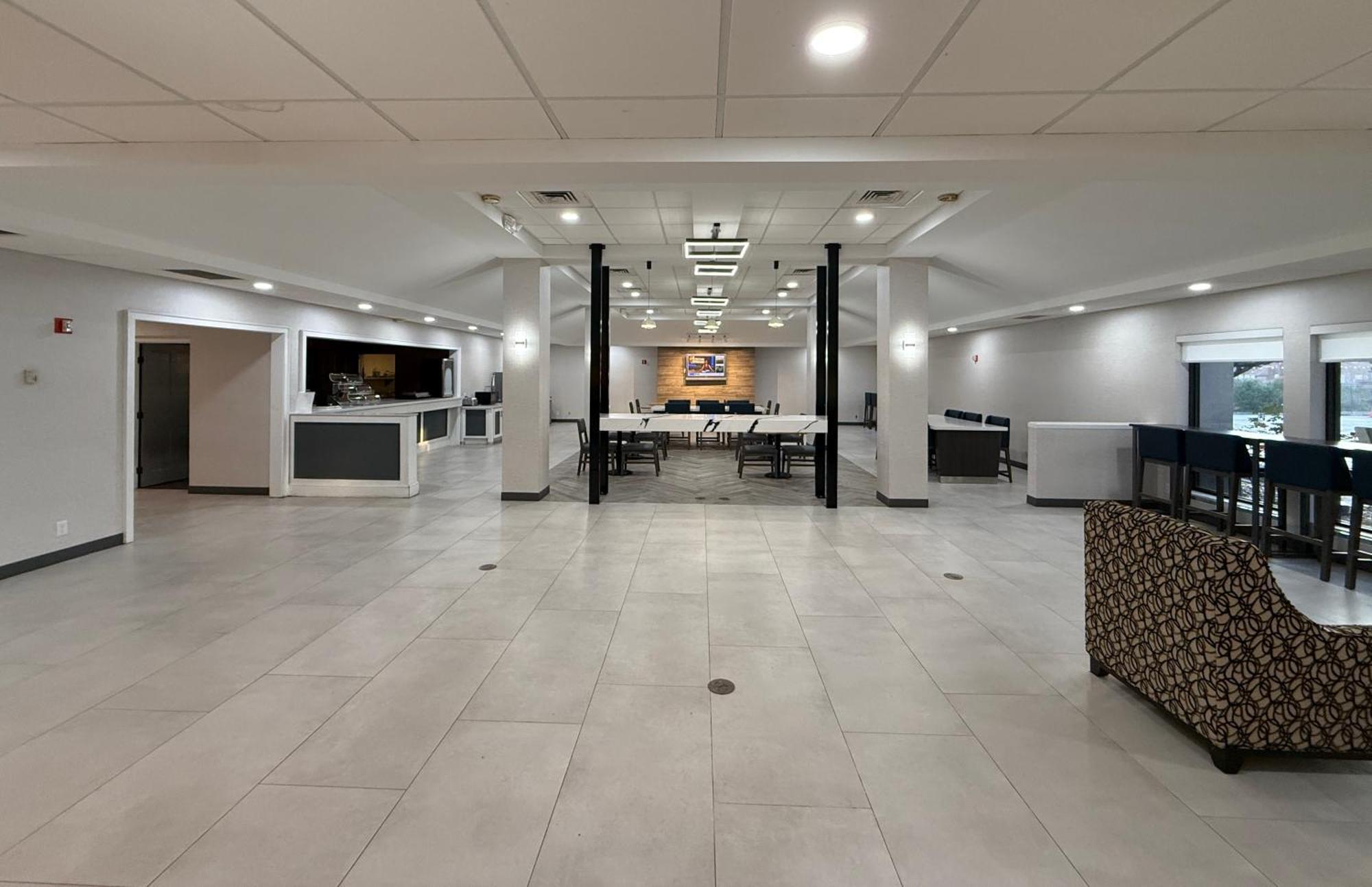 Quality Inn & Suites Baton Rouge West - Port Allen Buitenkant foto