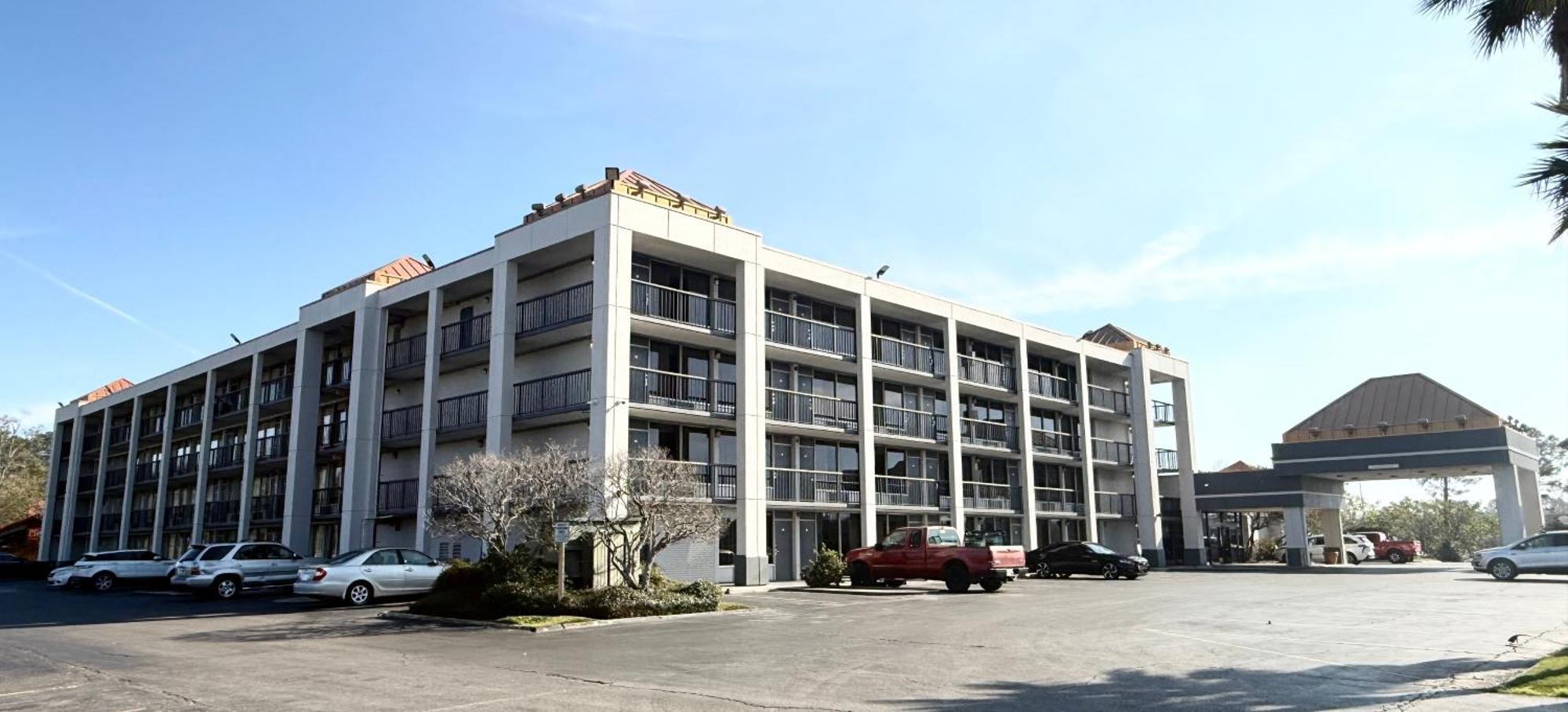 Quality Inn & Suites Baton Rouge West - Port Allen Buitenkant foto