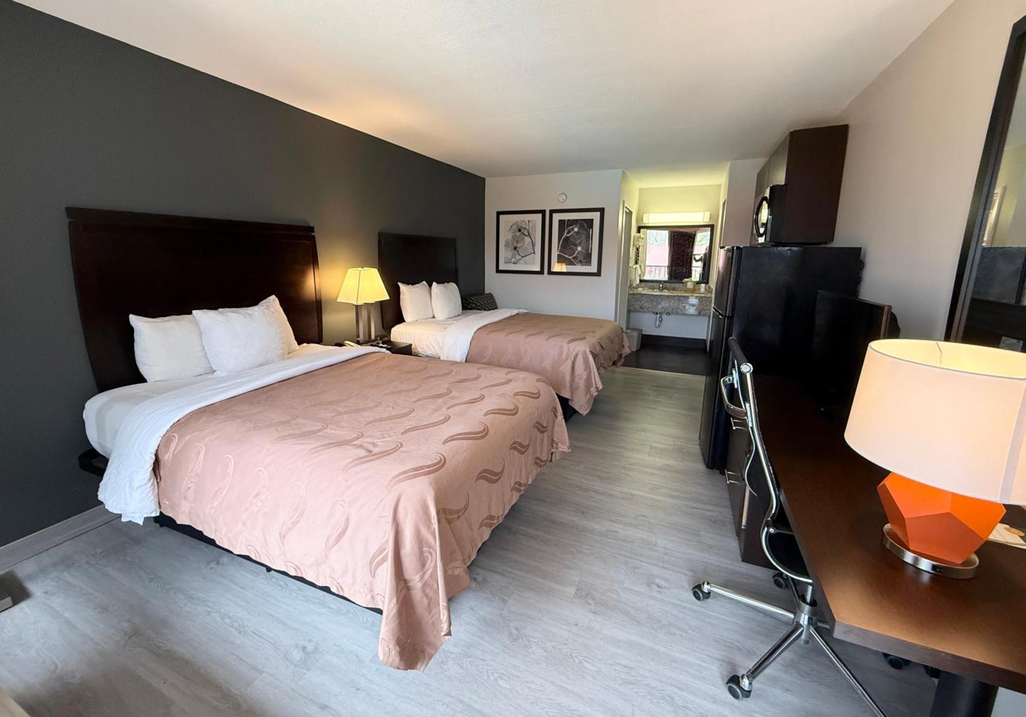 Quality Inn & Suites Baton Rouge West - Port Allen Buitenkant foto